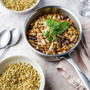 Chili vegan et casserole de freekeh